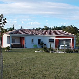 Pergola sur maison contemporaine